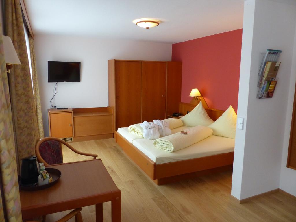 Hotel Herrmann Münsingen Екстериор снимка