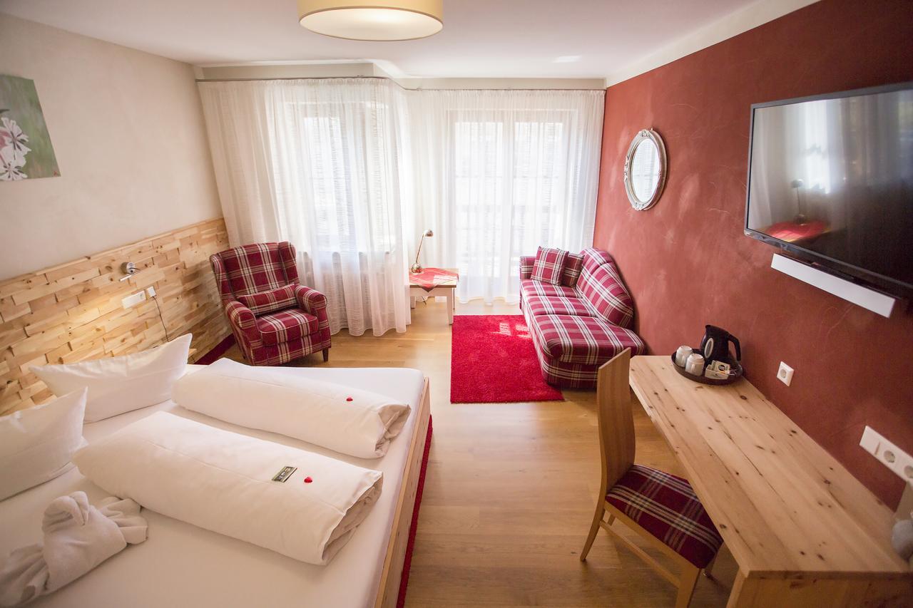 Hotel Herrmann Münsingen Екстериор снимка
